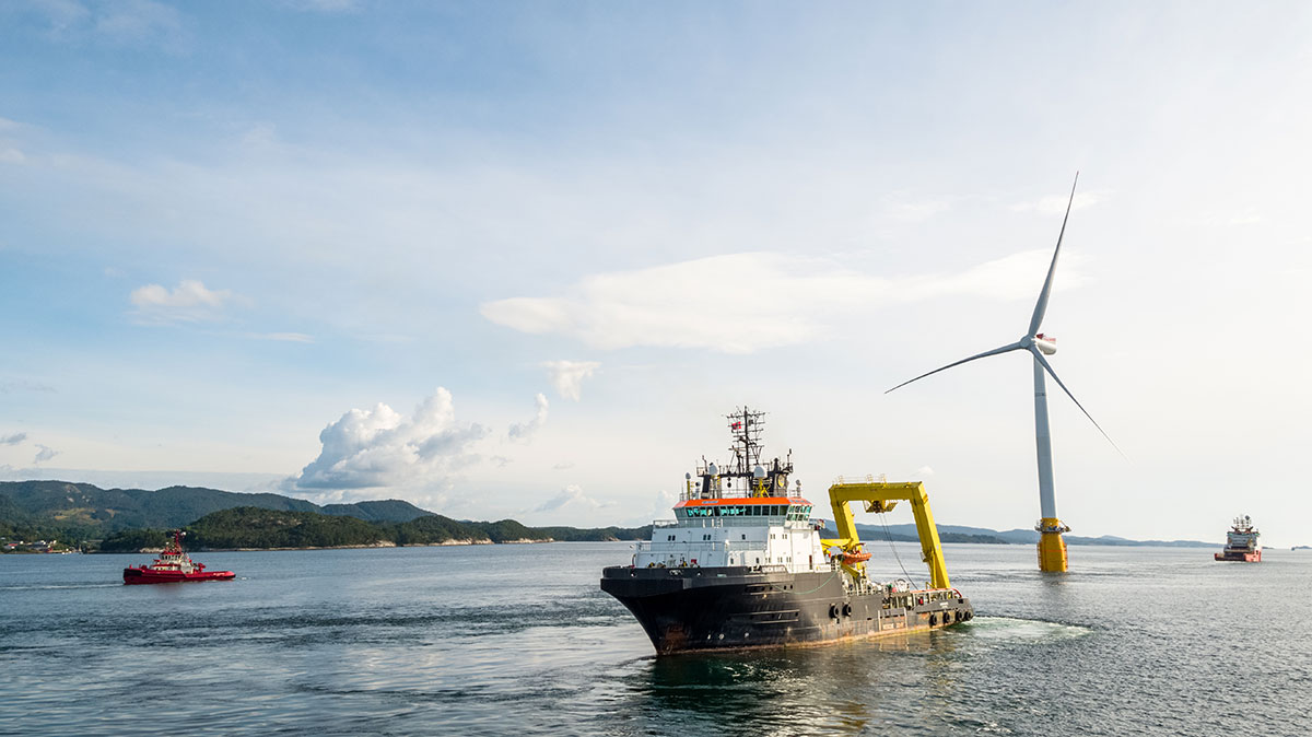World’s first floating wind farm, built by Statoil, to come into production during the autumn: Hywind Scotland